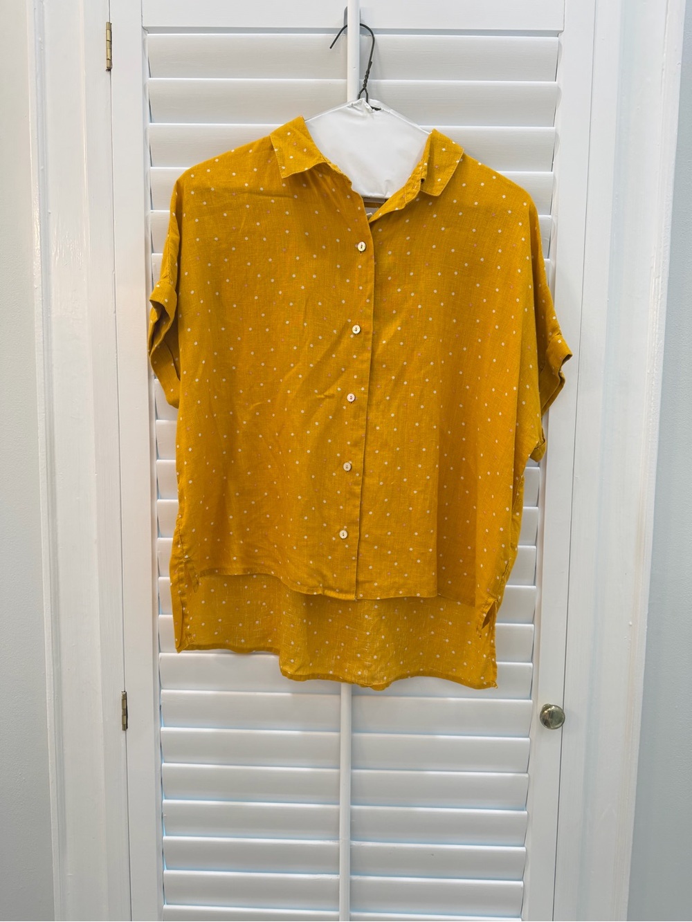 Nicole Miller Linen Blouse XS Mustard Yellow Polka Dot Button Front Top